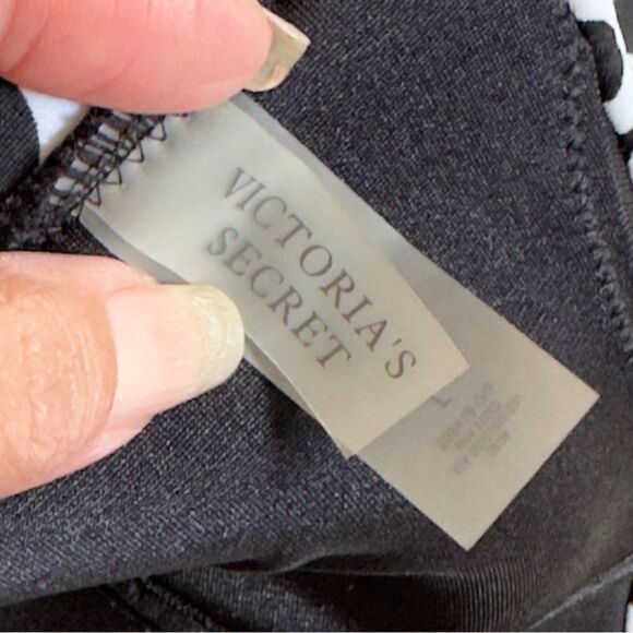 Victoria’s Secret Black & White Circle Triangle Bikini Top LARGE - Picture 9 of 10